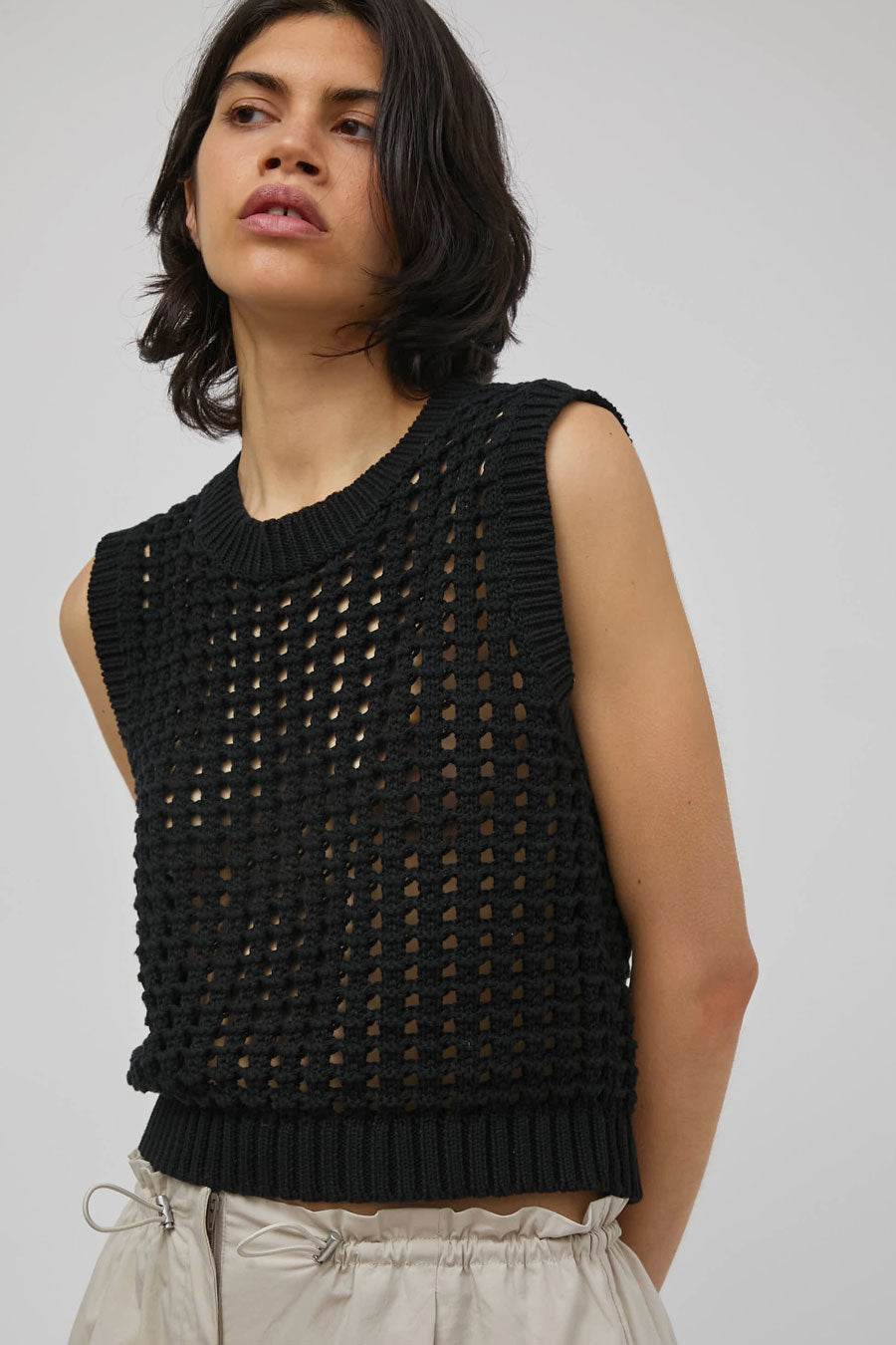 No.6 Reed Tank in Black