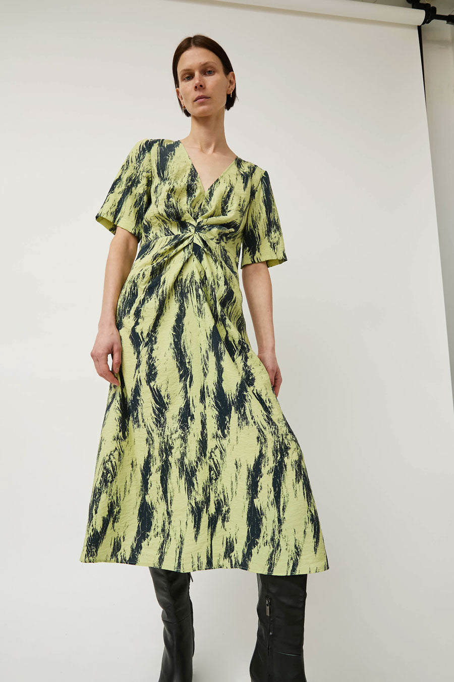 No.6 Rory Dress in Lemon and Navy Brushstroke