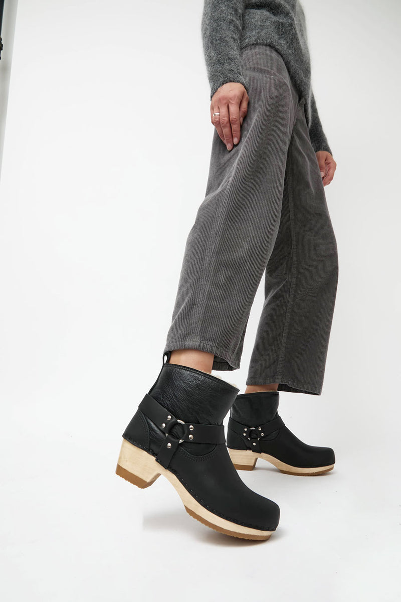 No.6 Shearling Brando Clog Boot on Mid Heel in Ink Aviator