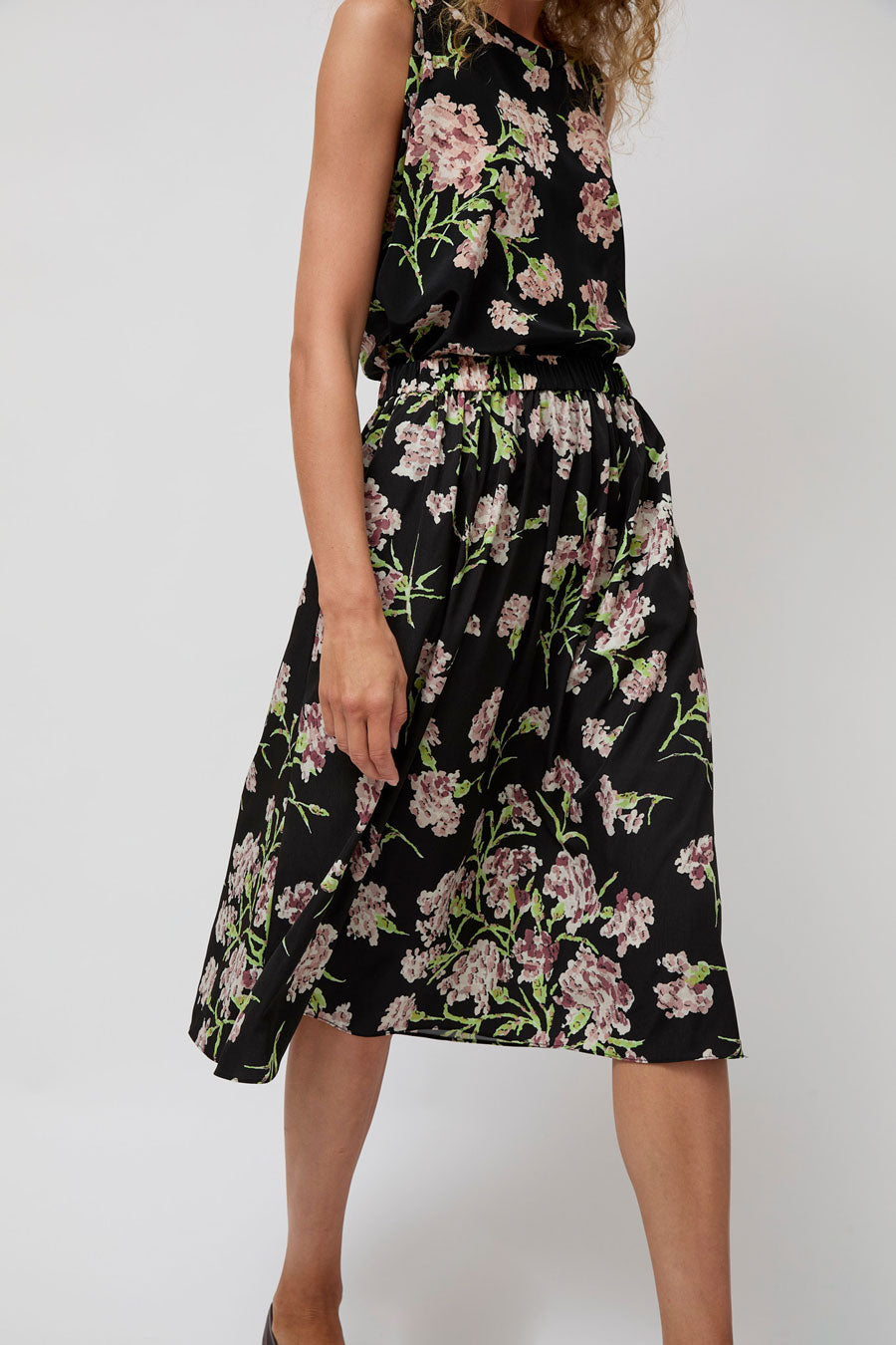 No.6 Sister Skirt in Black and Mauve Floral