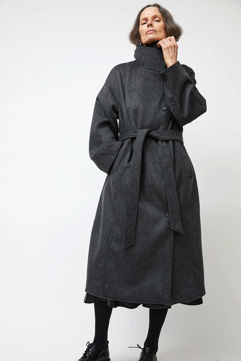 No.6 Bridge Coat in Charcoal