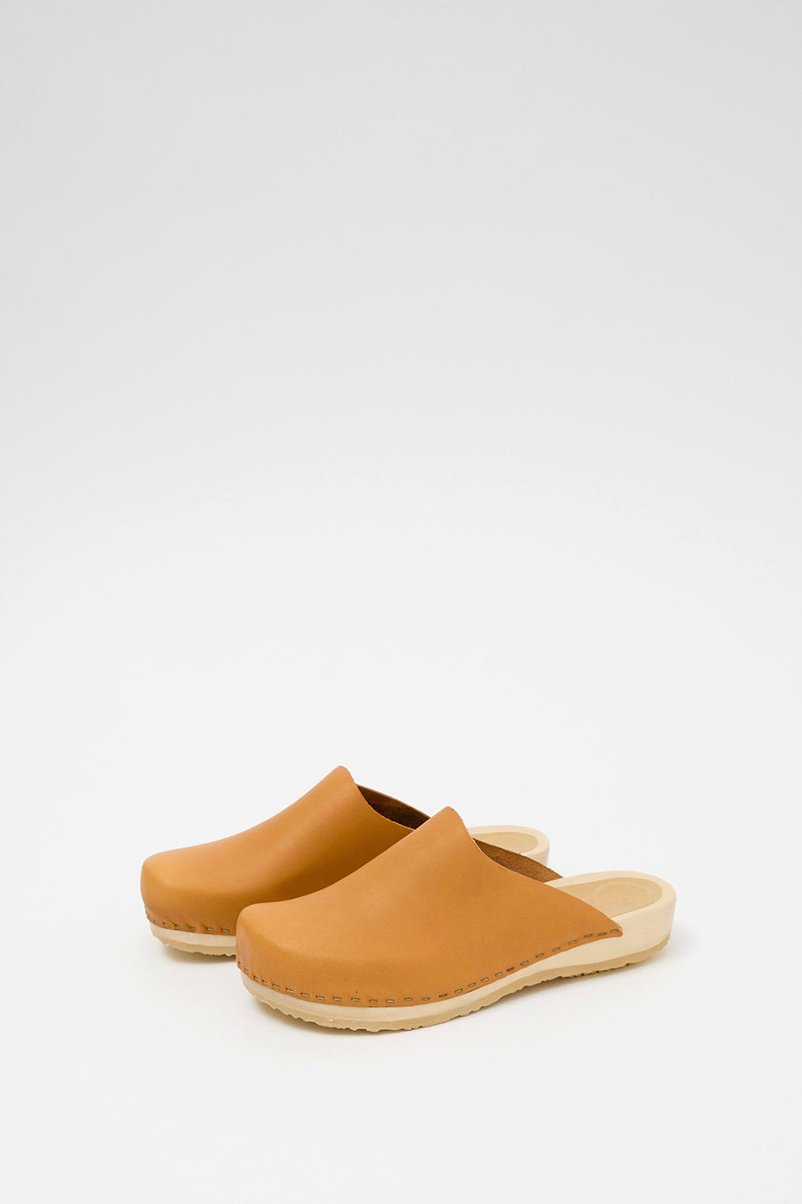 No.6 Contour Clog on Flat Base in Sunflower