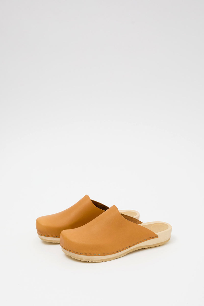 No.6 Contour Clog on Flat Base in Sunflower