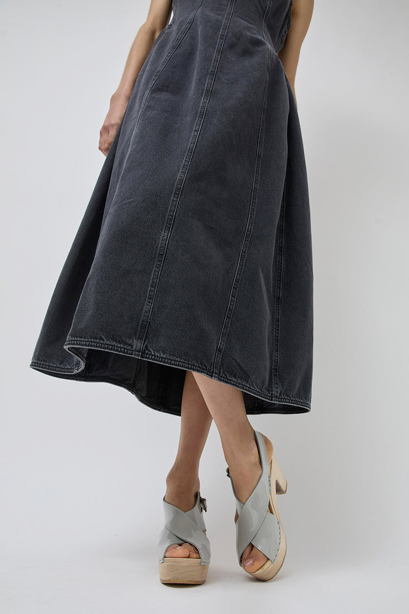 No.6 Crossover Clog on Platform in Dove Patent