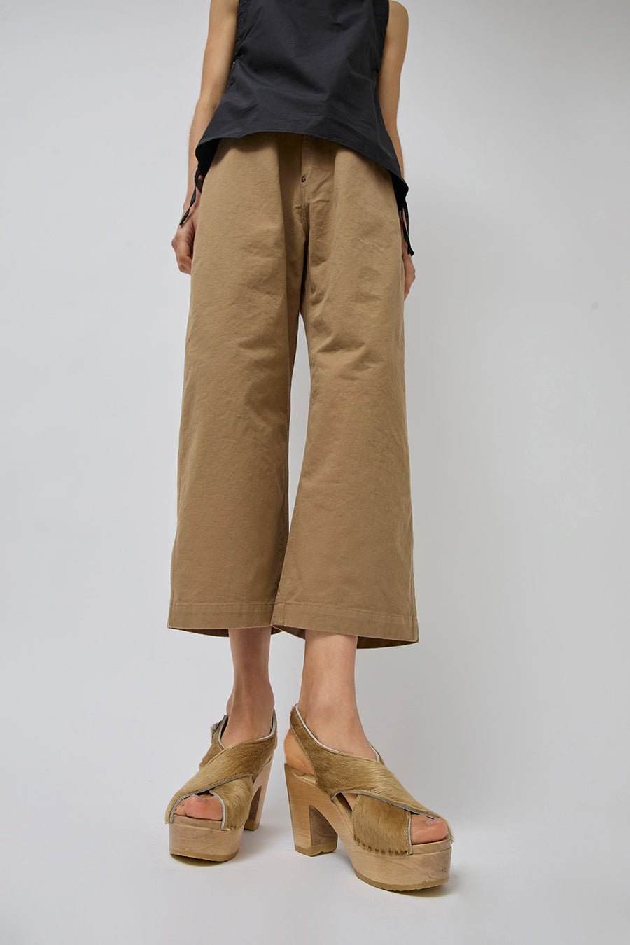 No.6 Crossover Clog on Platform in Golden Pony