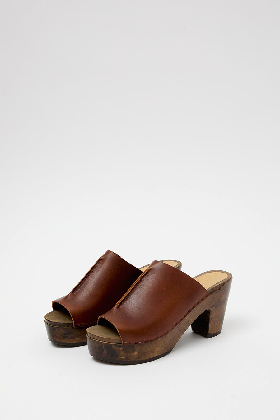 No.6 Front Seam Clog on Platform in Chestnut on a Cocoa Base