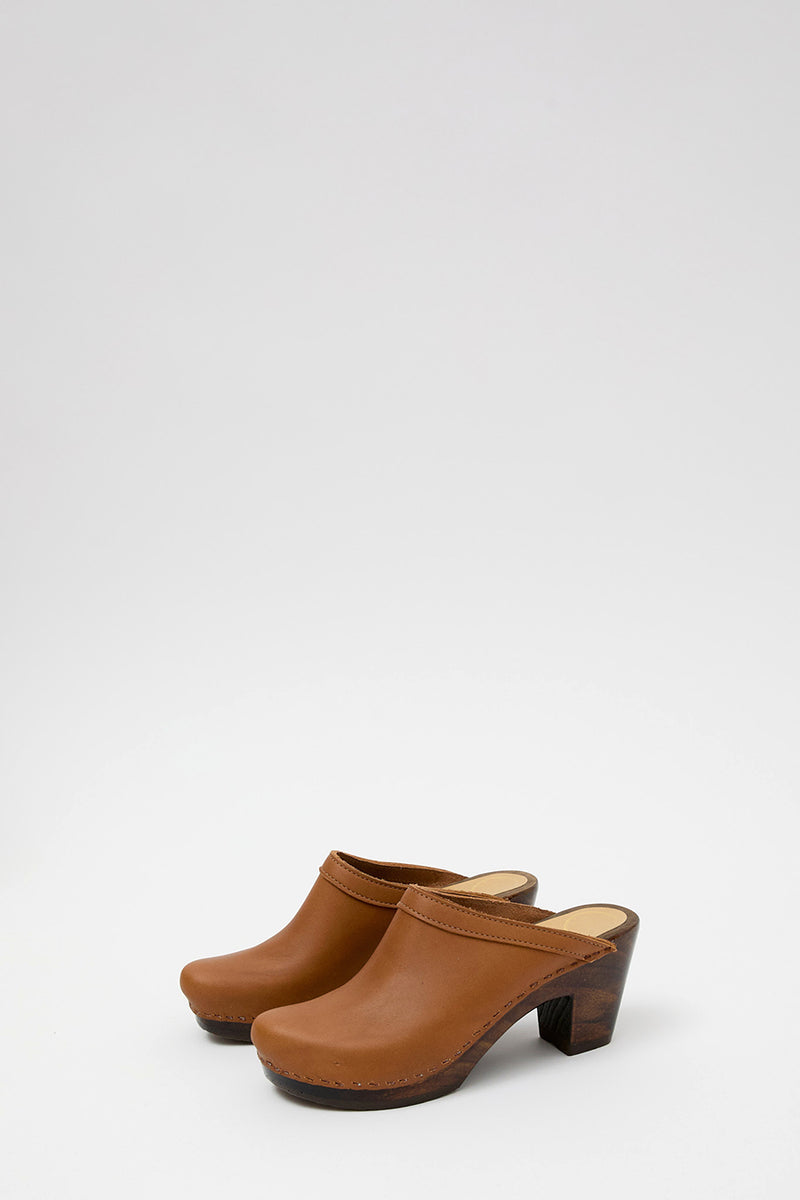 No.6 Old School on High Heel in Palomino on Cocoa Base