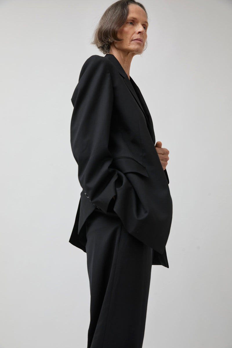 Pari Desai Serov Blazer in Black