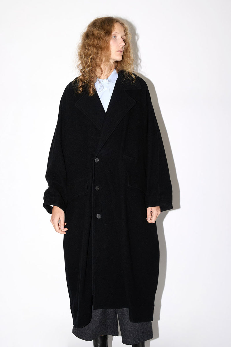 Quitan Wool Cashmere Trench Coat in Black