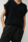 RUS Yume Vest in Black