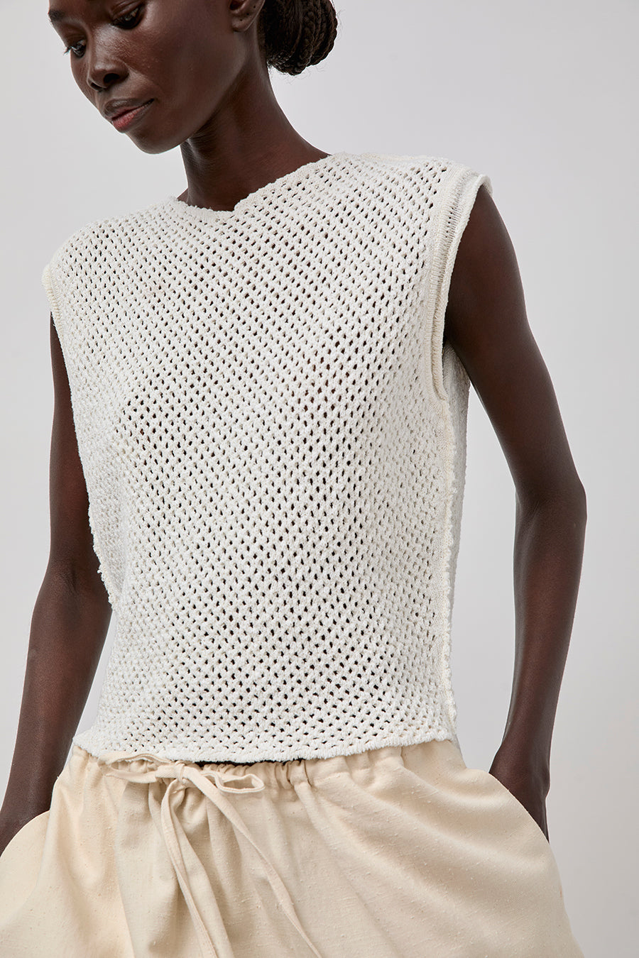 RUS Miru Vest in Chalk