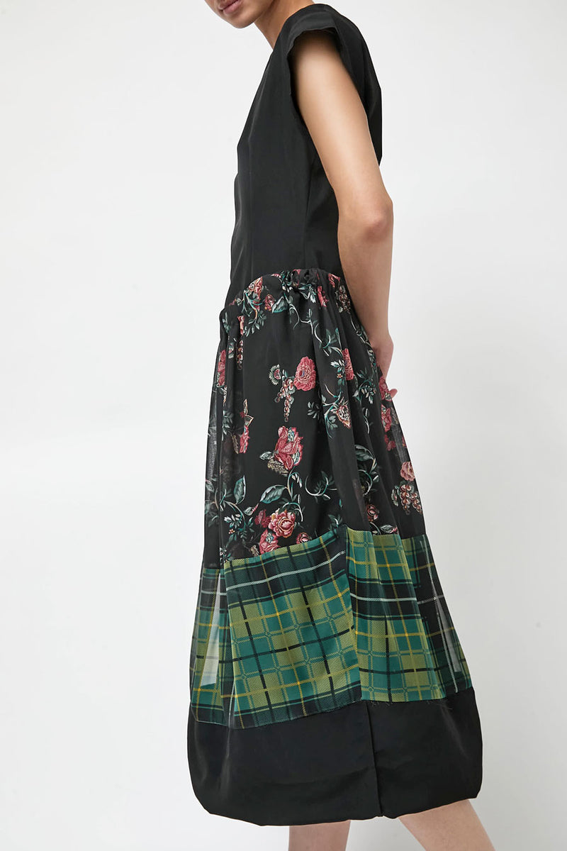 Rave Review Lily Dress in Black Floral