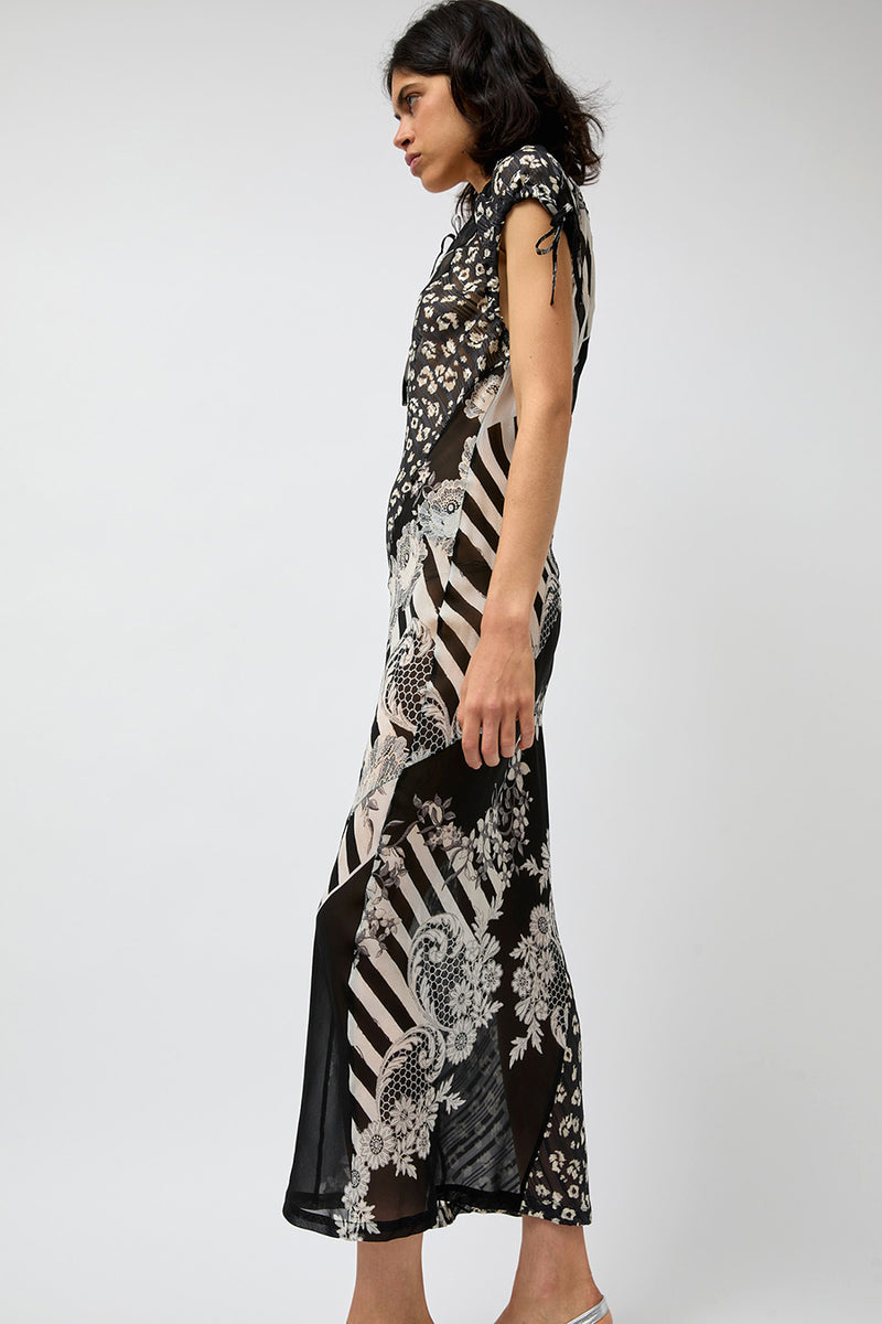Rave Review Cleo Dress in Black Floral
