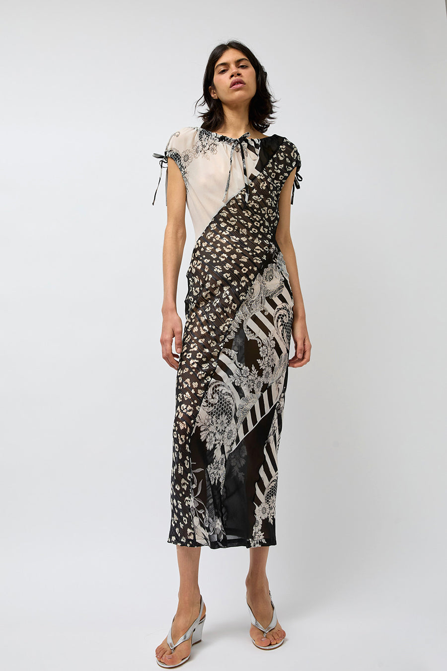 Rave Review Cleo Dress in Black Floral