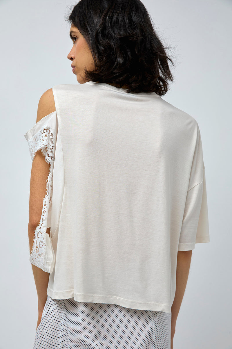 Rave Review Luna Top in White and Lace