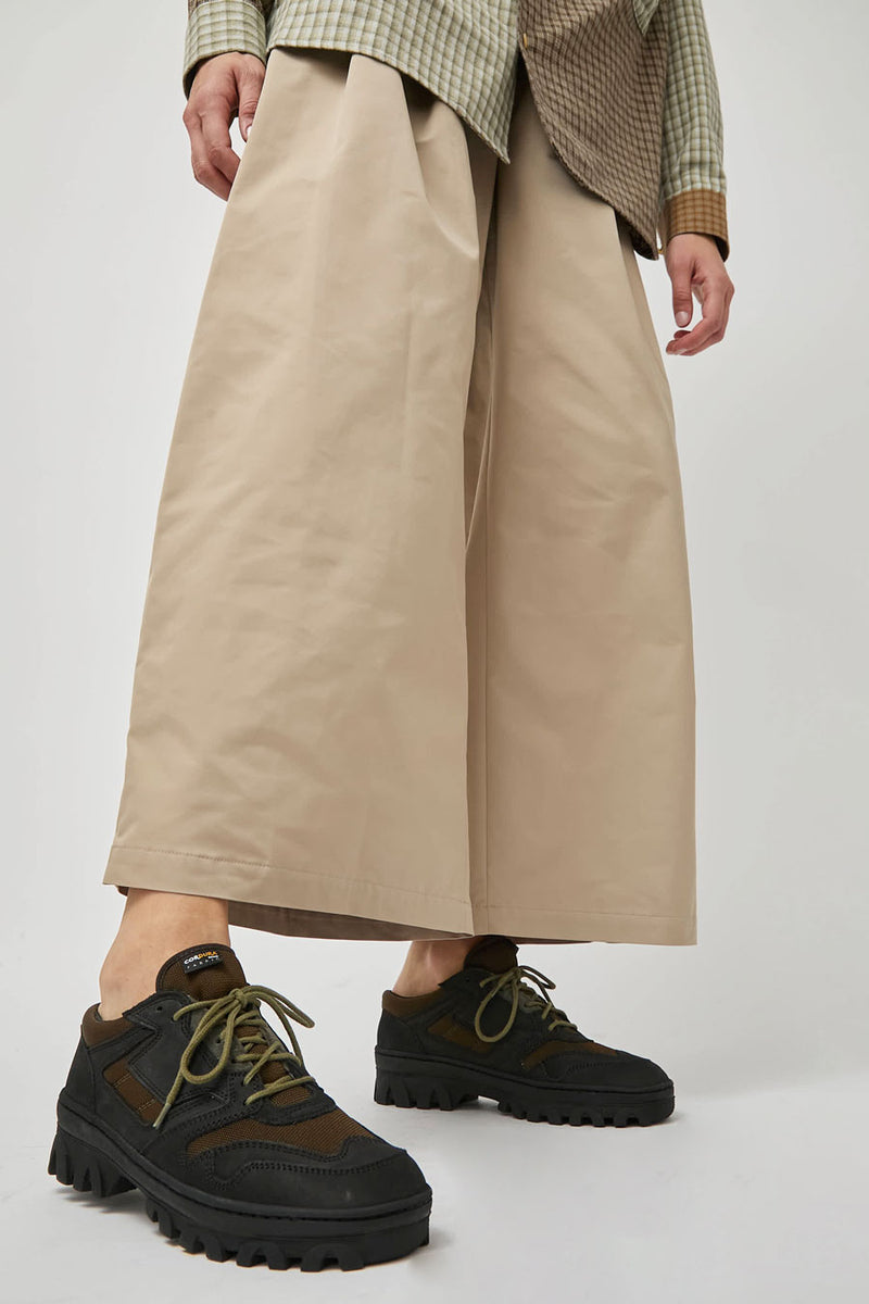 Reproduction of Found 1858 Trainer in Black and Olive