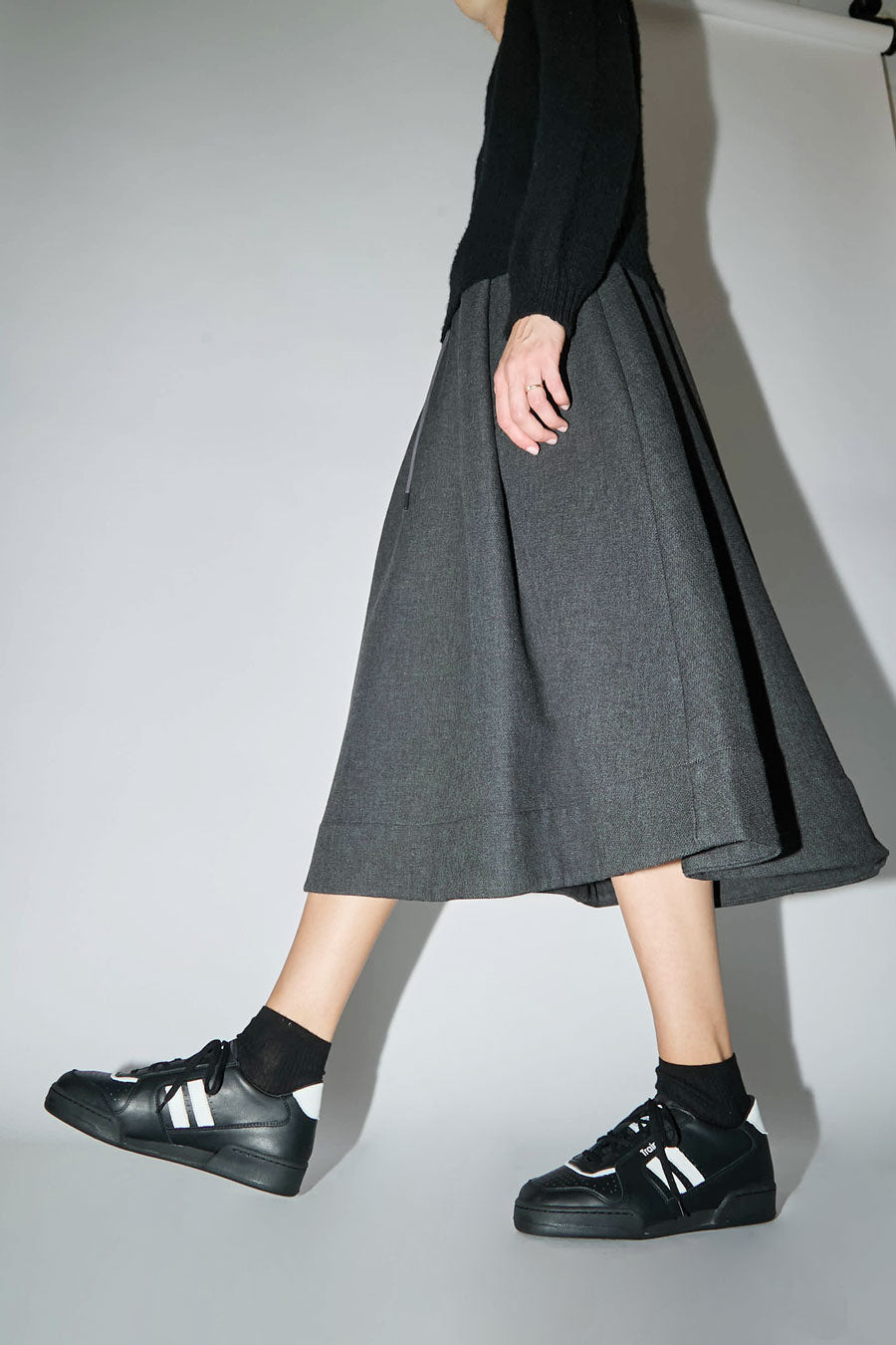 Reproduction of Found 29225L Trainer in Black and White