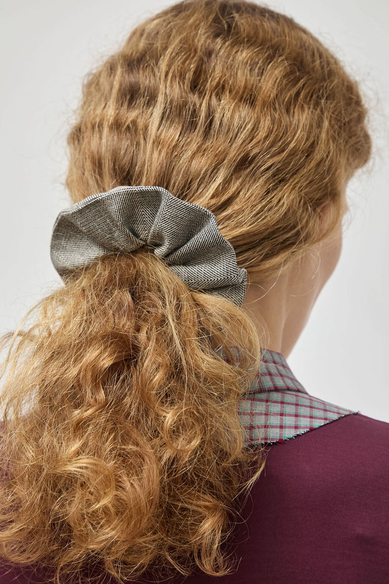 Rue Blanche Scrunchie in Herringbone