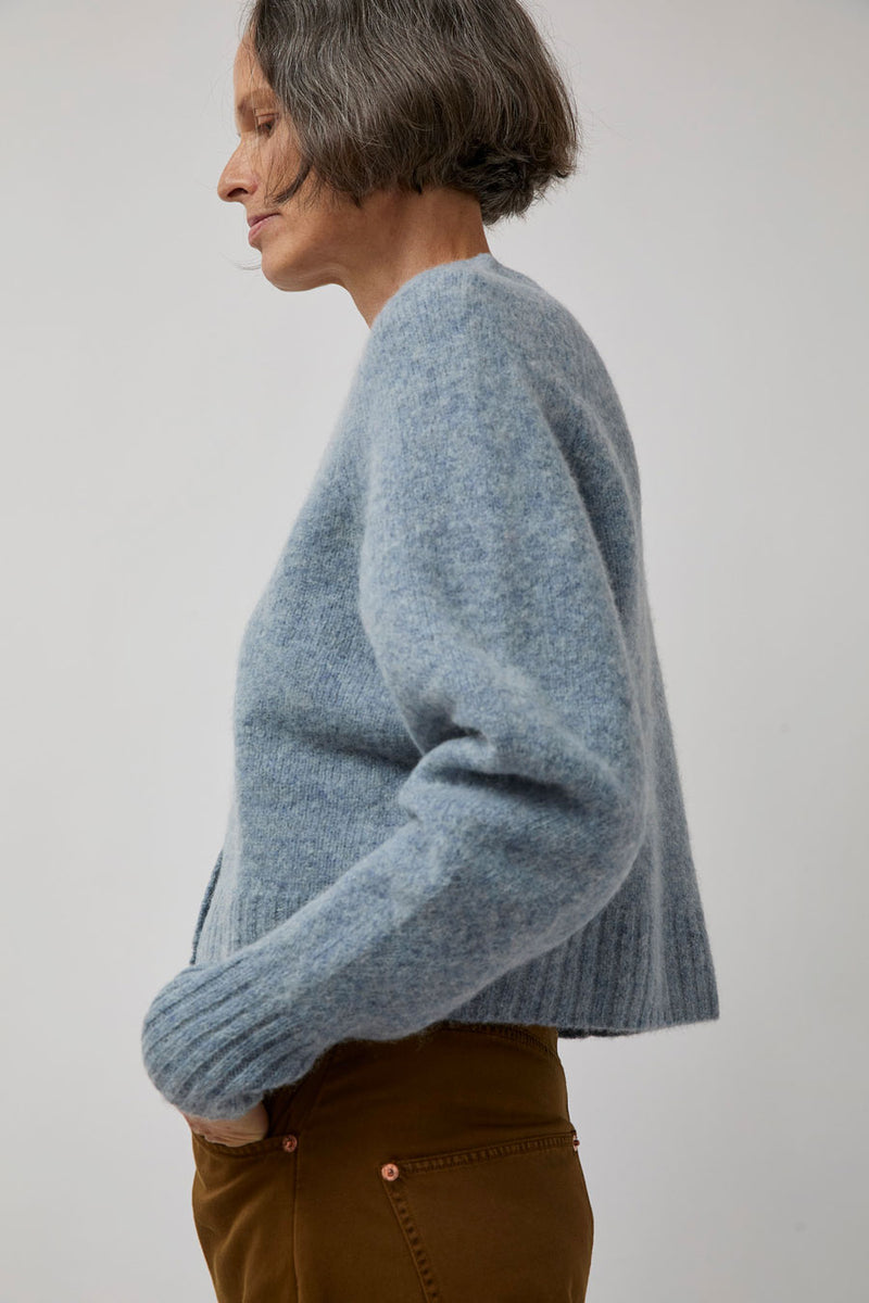 Rue Blanche Vien Cardi in Bleu Ciel