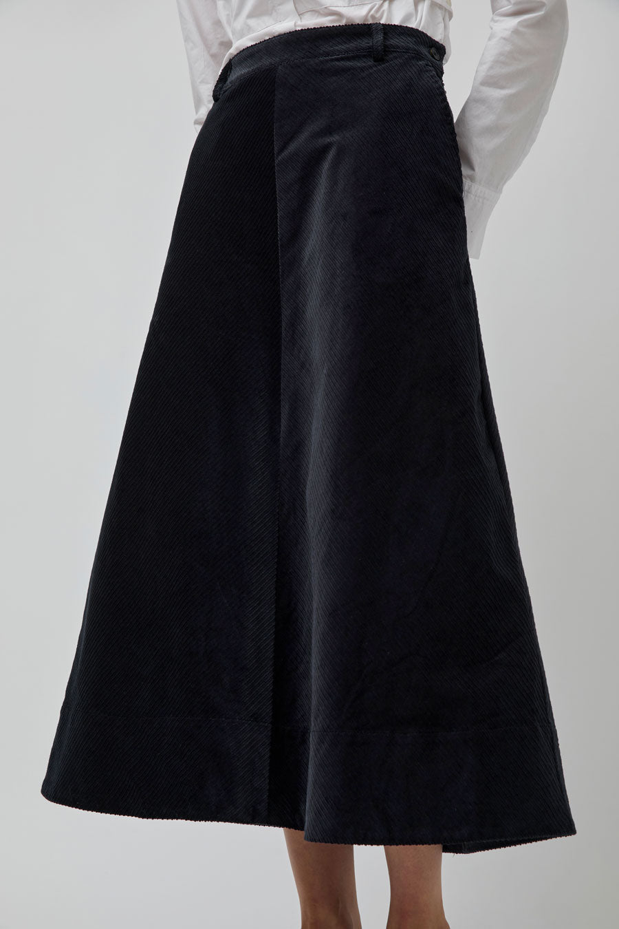 Rue De Tokyo Pryma Skirt in Ink Navy Corduroy