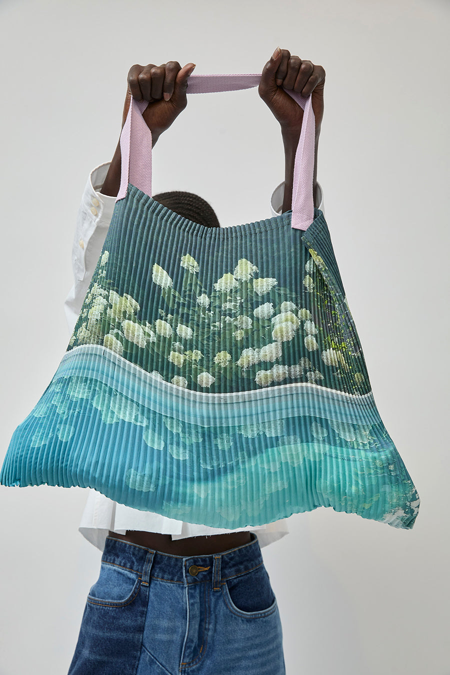 No.6 Pleated Tote Bag in Bellport Blue