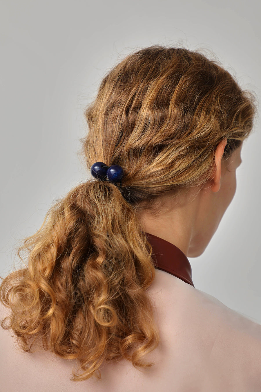 Saskia Diez Wood Hair Tie in Blue