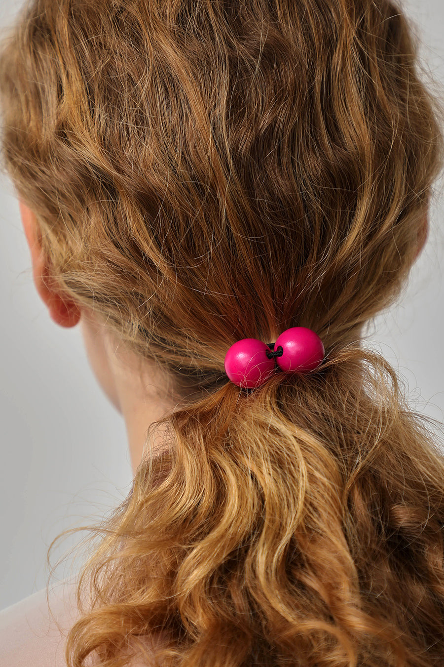 Saskia Diez Wood Hair Tie in Pink