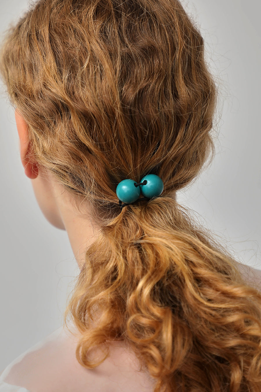 Saskia Diez Wood Hair Tie in Turquoise
