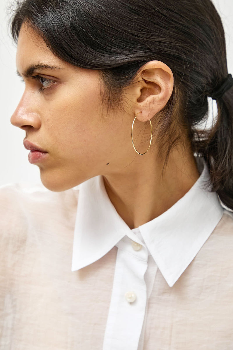 Saskia Diez Wire Earrings No.2 in Gold