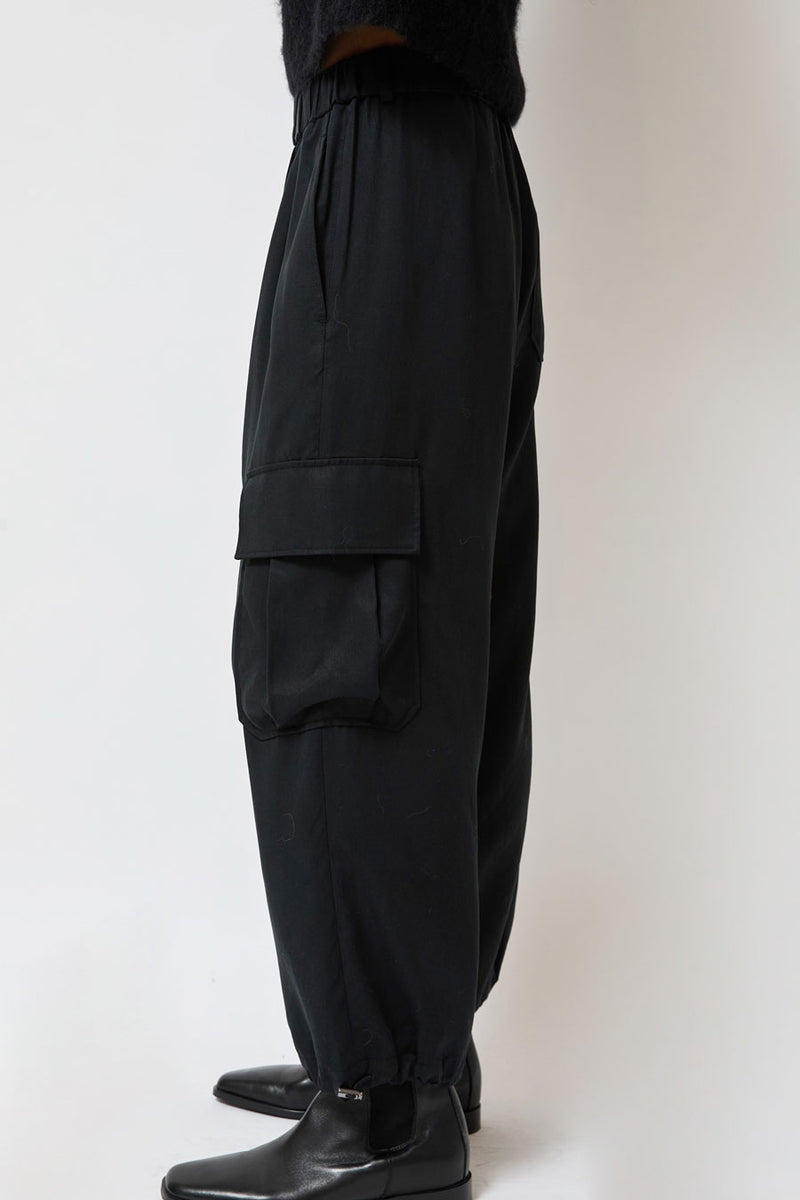 Sayaka Davis Balloon Joggers in Black