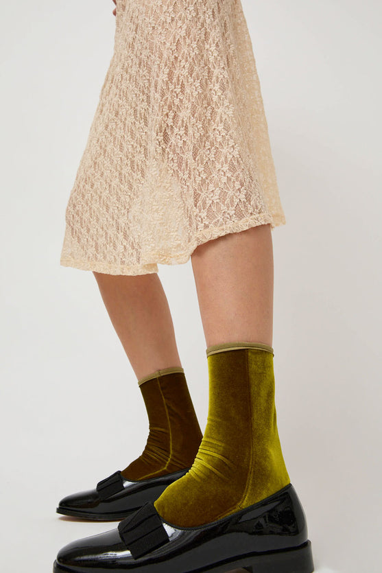 Simone Wild Velvet Ankle Socks in Pear