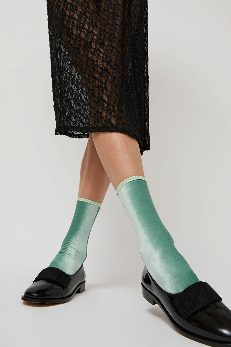 Simone Wild Velvet Ankle Socks in Pistachio