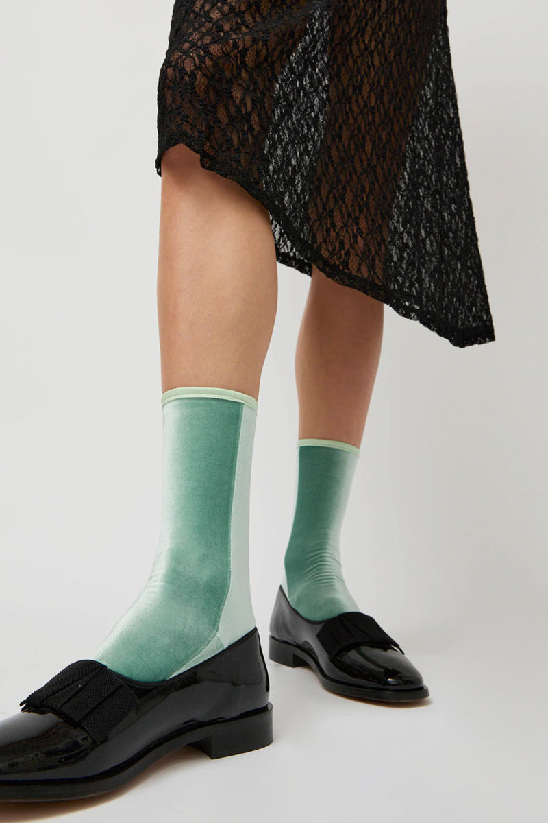 Simone Wild Velvet Ankle Socks in Pistachio