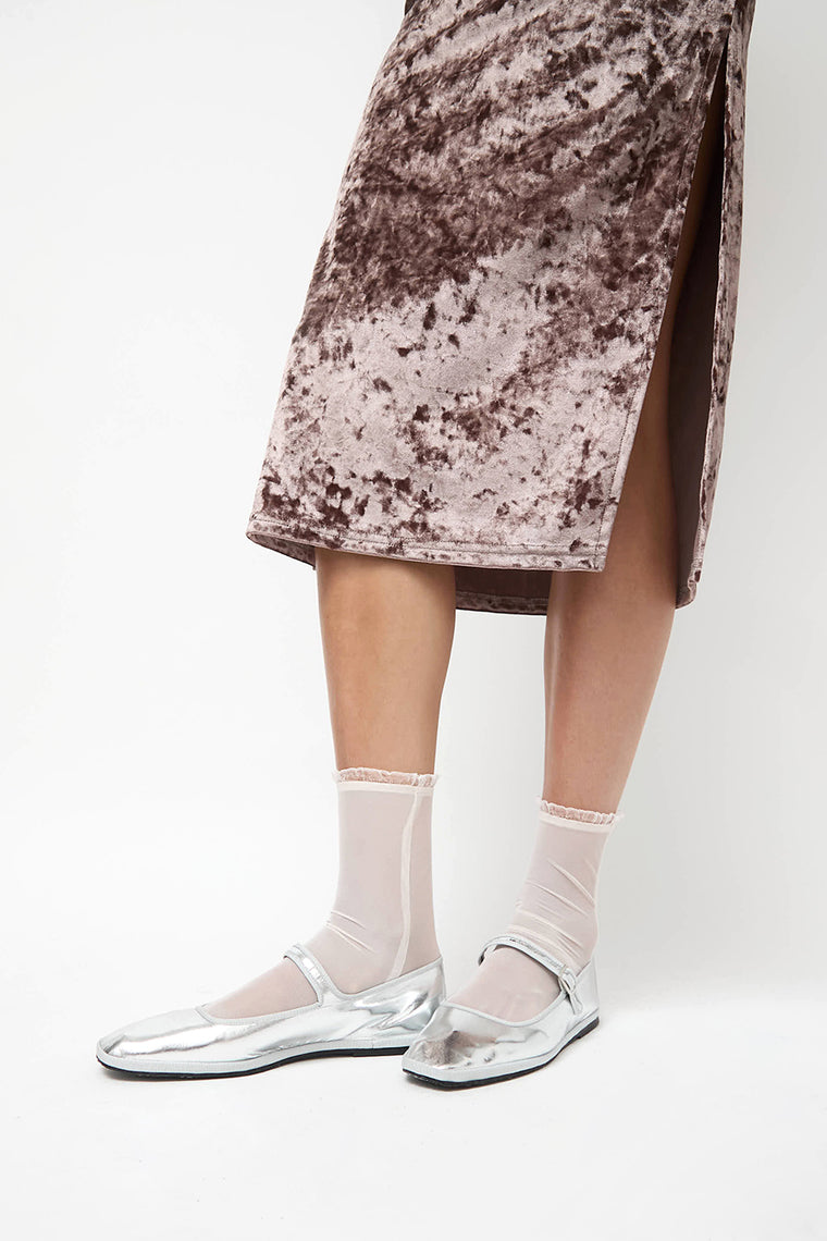 Simone Wild Mesh Frill Ankle Socks in Silk