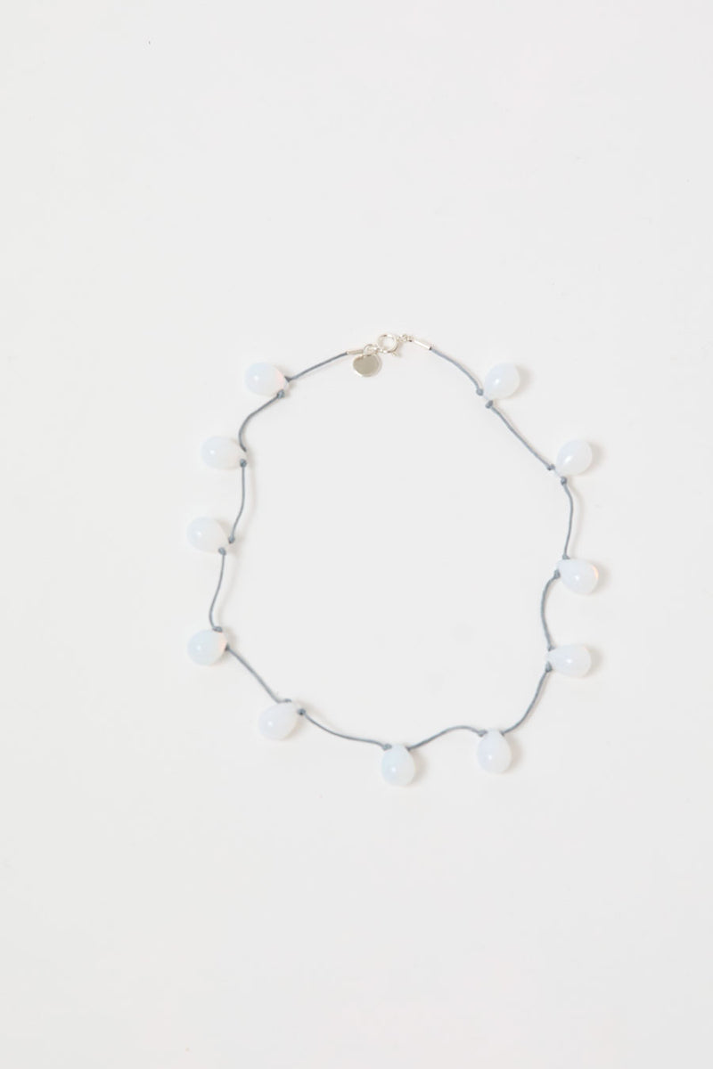 Sisi Joia Noué Necklace in Opaline White and Grey