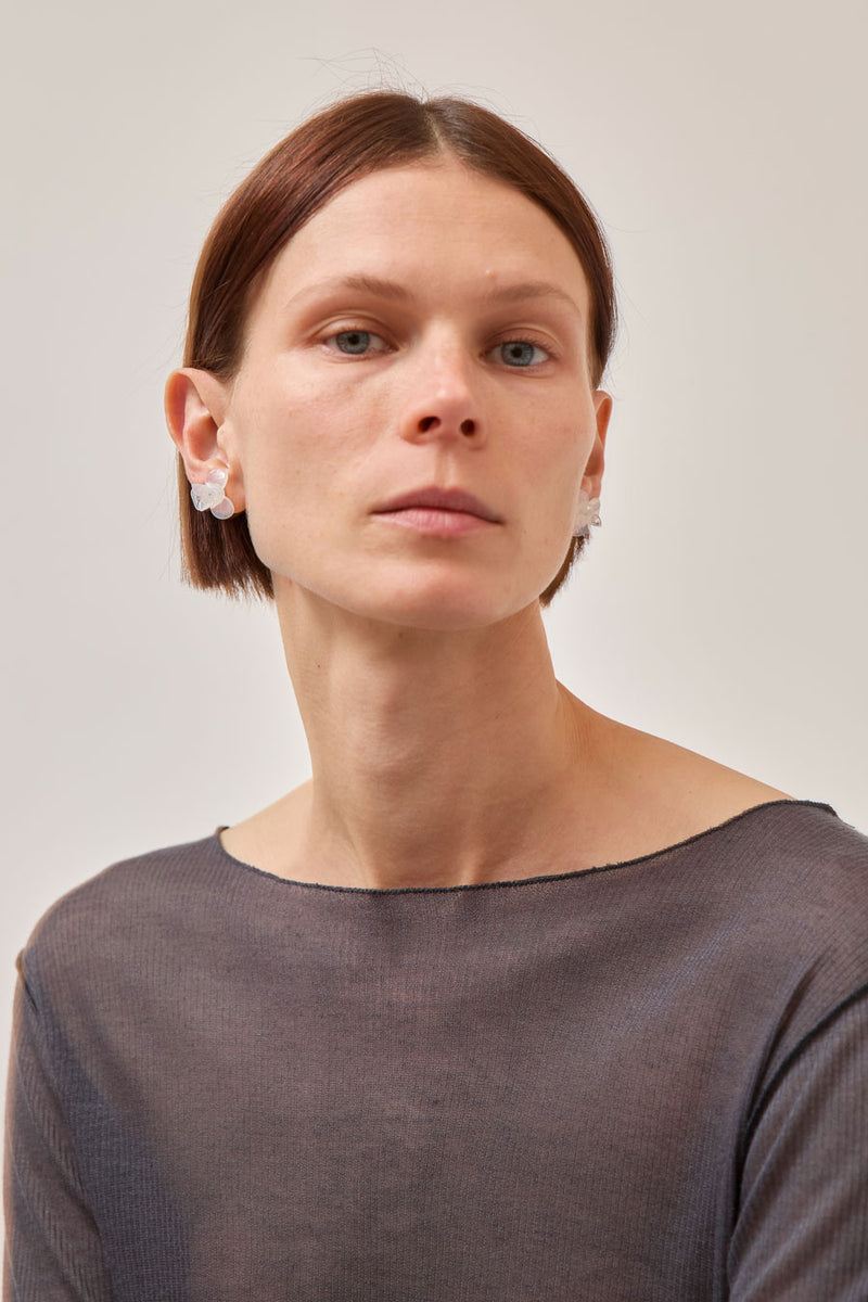 Sisi Joia Pensée Earrings in Opaline White