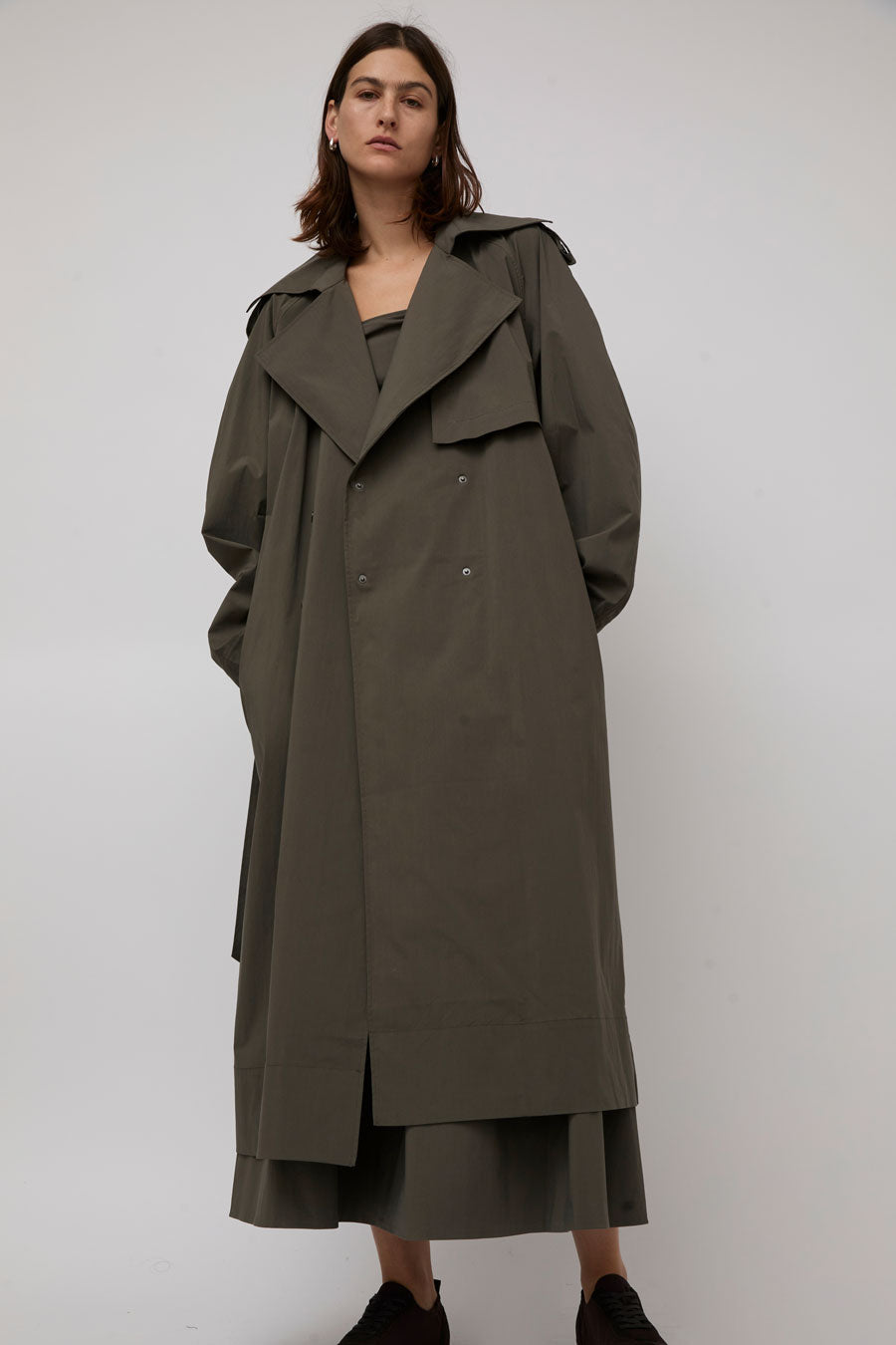 St. Agni Relaxed Trench in Khaki