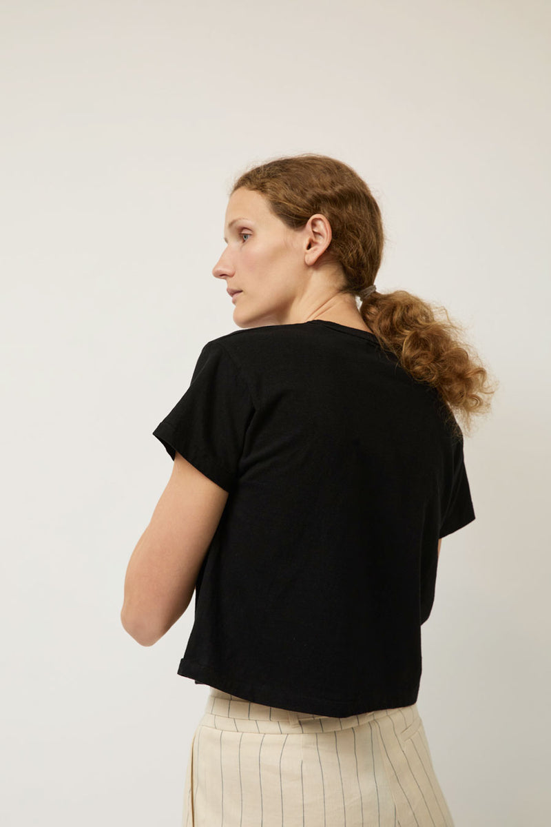 Sunray Hi'aka Short Sleeve T Shirt in Anthracite