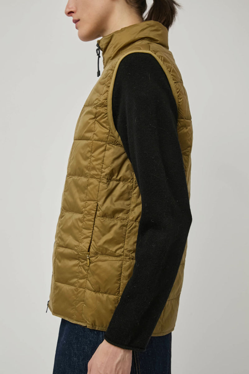 TAION High Neck W-Zip Down Vest in Beige