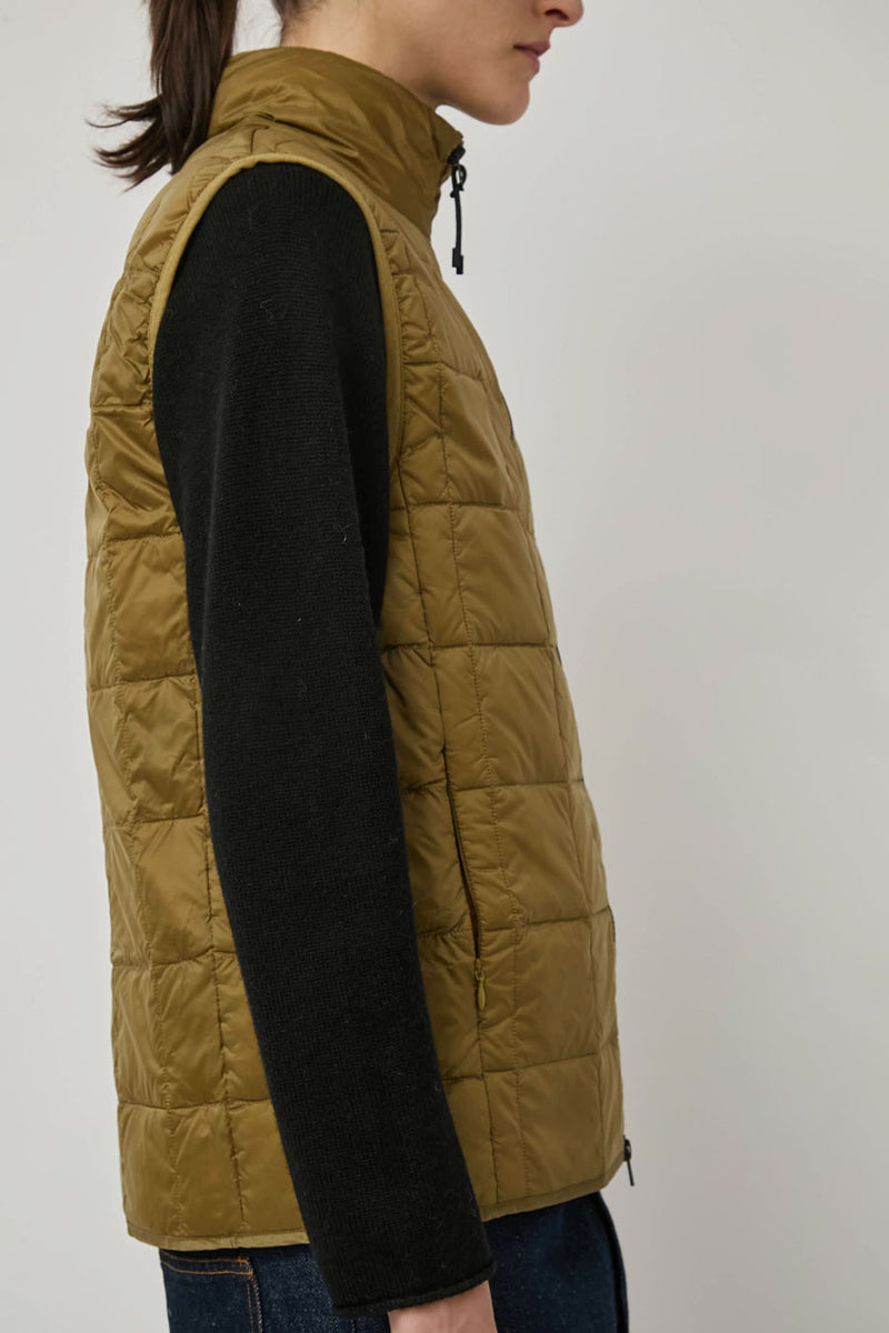 TAION High Neck W-Zip Down Vest in Beige