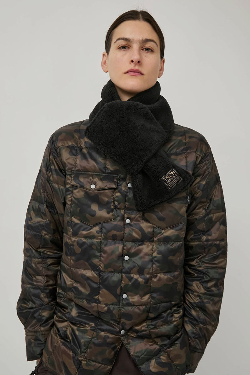 TAION Military Reversible Down Scarf in Green and Black