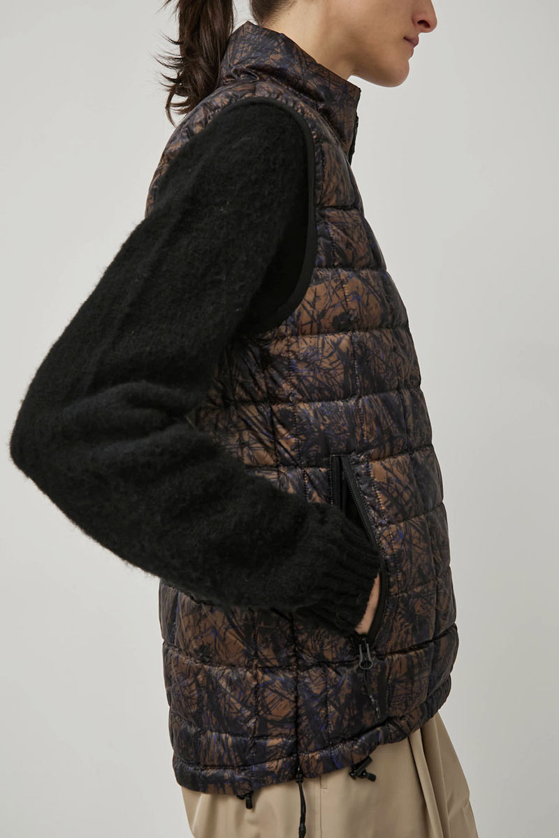 TAION Mountain Hi-Neck W-Zip Light Down Vest in Brushed Meadows