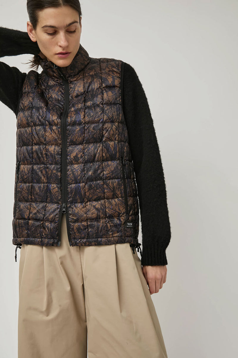 TAION Mountain Hi-Neck W-Zip Light Down Vest in Brushed Meadows