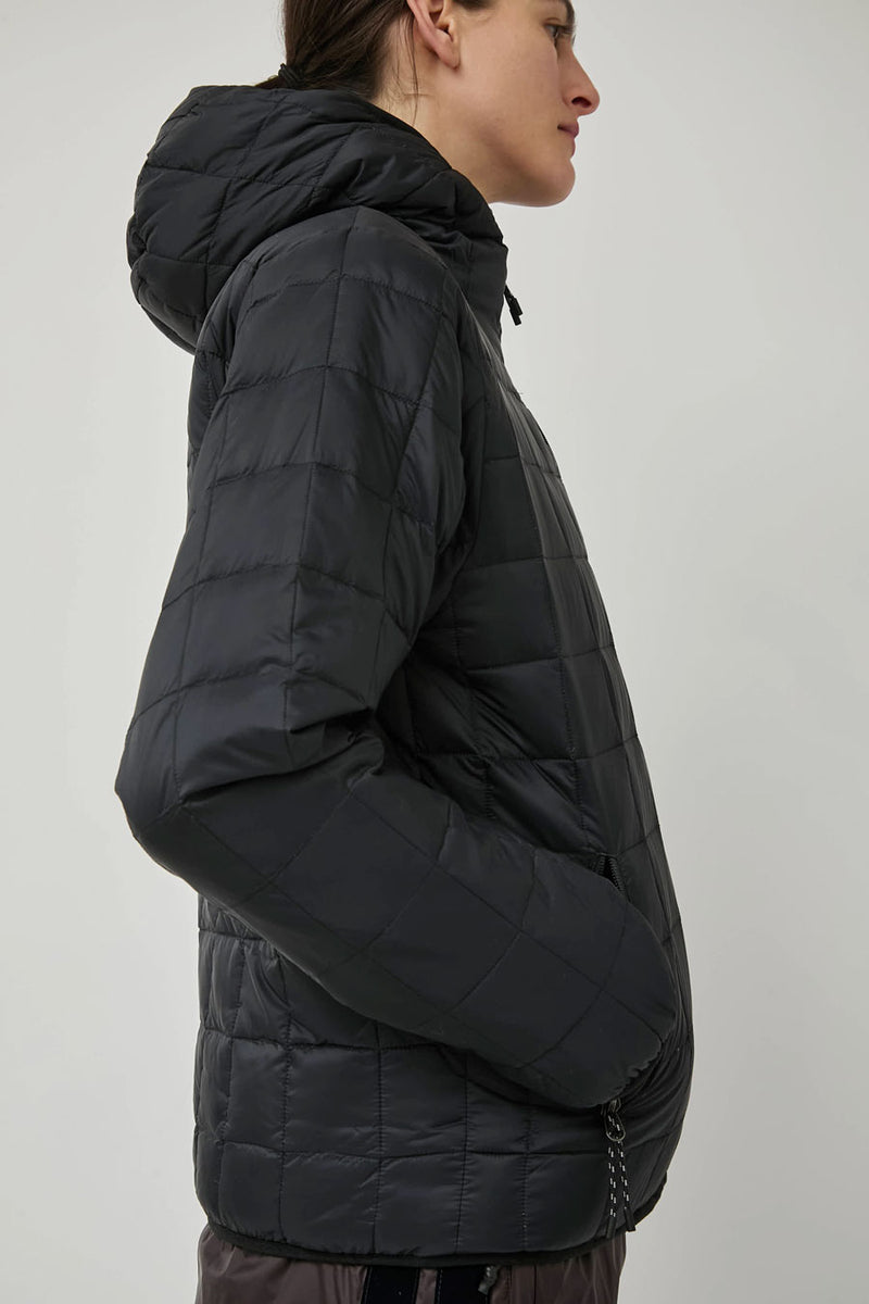 TAION Mountain Reversible Hood Jacket in Black and Beige