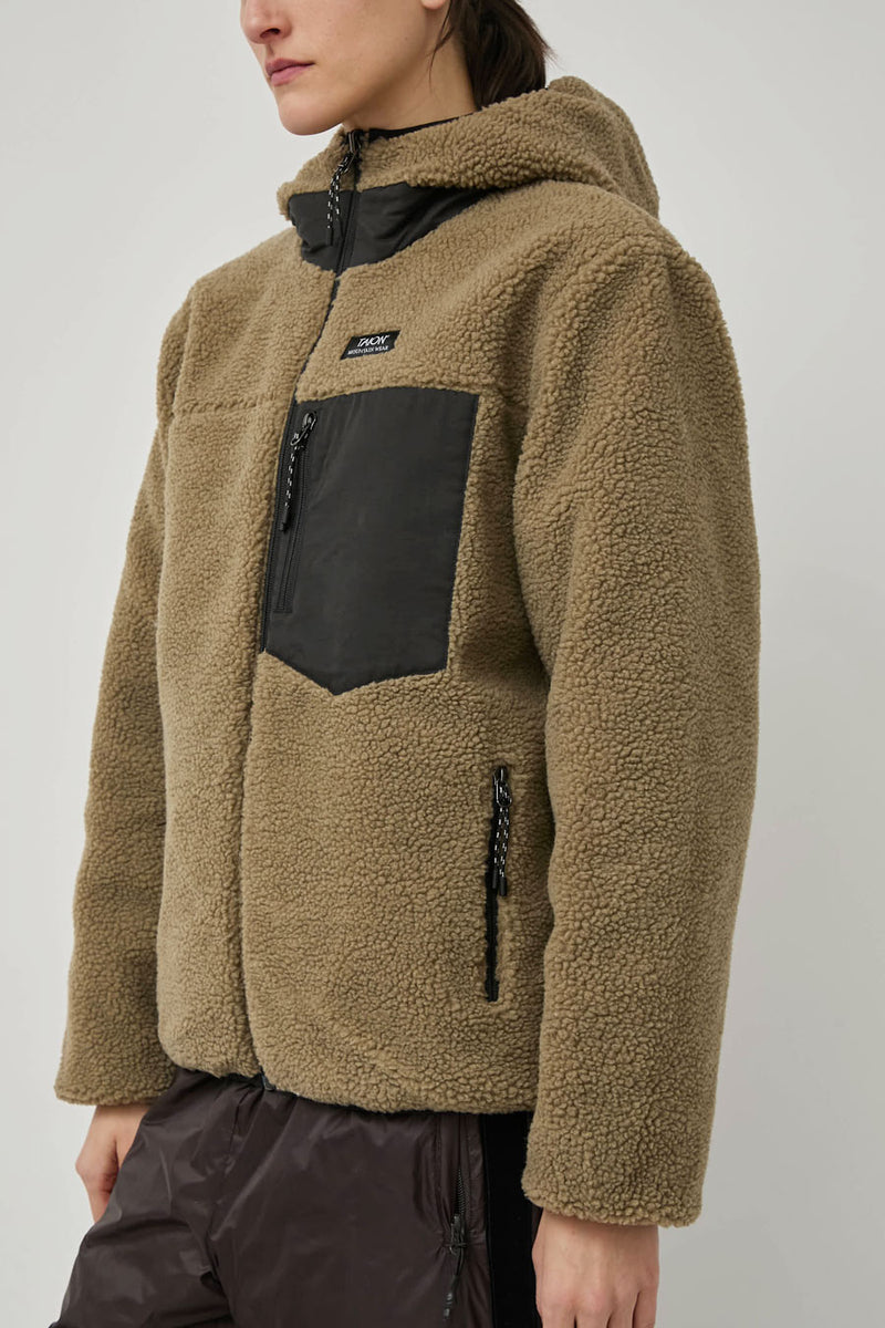 TAION Mountain Reversible Hood Jacket in Black and Beige