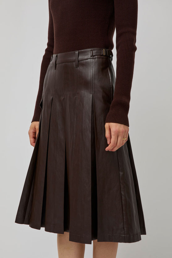 TONYWACK Faux Leather Pleated Midi Skirt in Brown