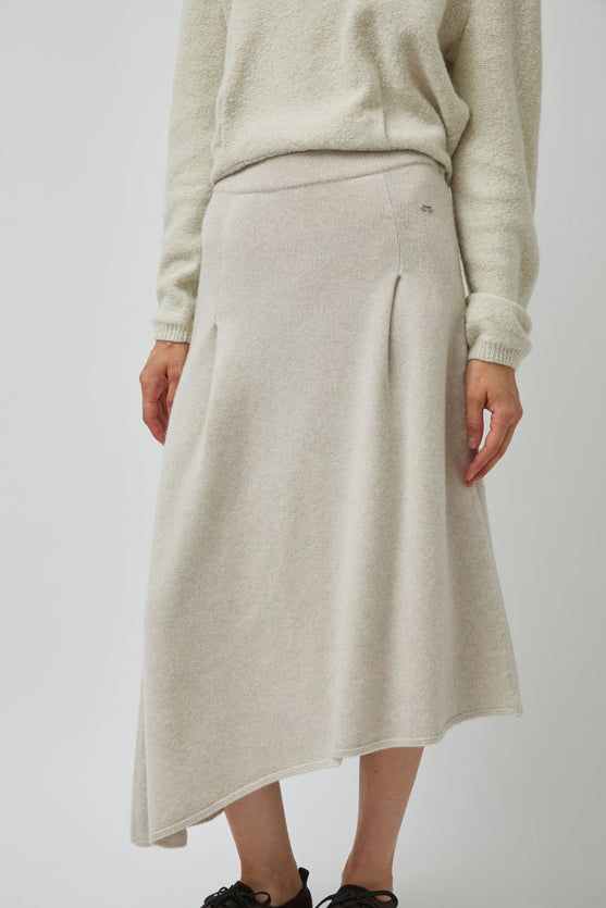 UMARMUNG Asymmetric Hem Skirt in Lamb