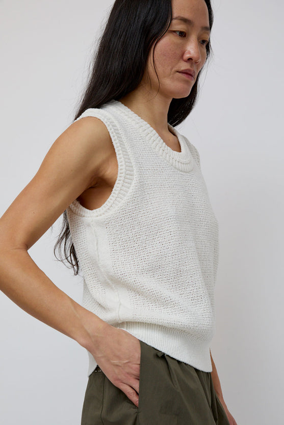 UMARMUNG Linen Boucle Crochet Vest in Oatmeal