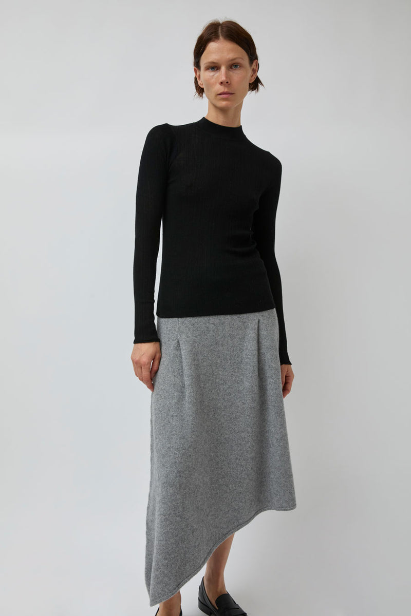 UMARMUNG Weightless Wool Crewneck Pullover in Black