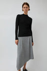 UMARMUNG Weightless Wool Crewneck Pullover in Black